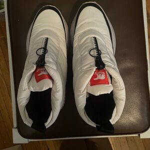 Sorel Women's Out N About III Puffy Zip Boots